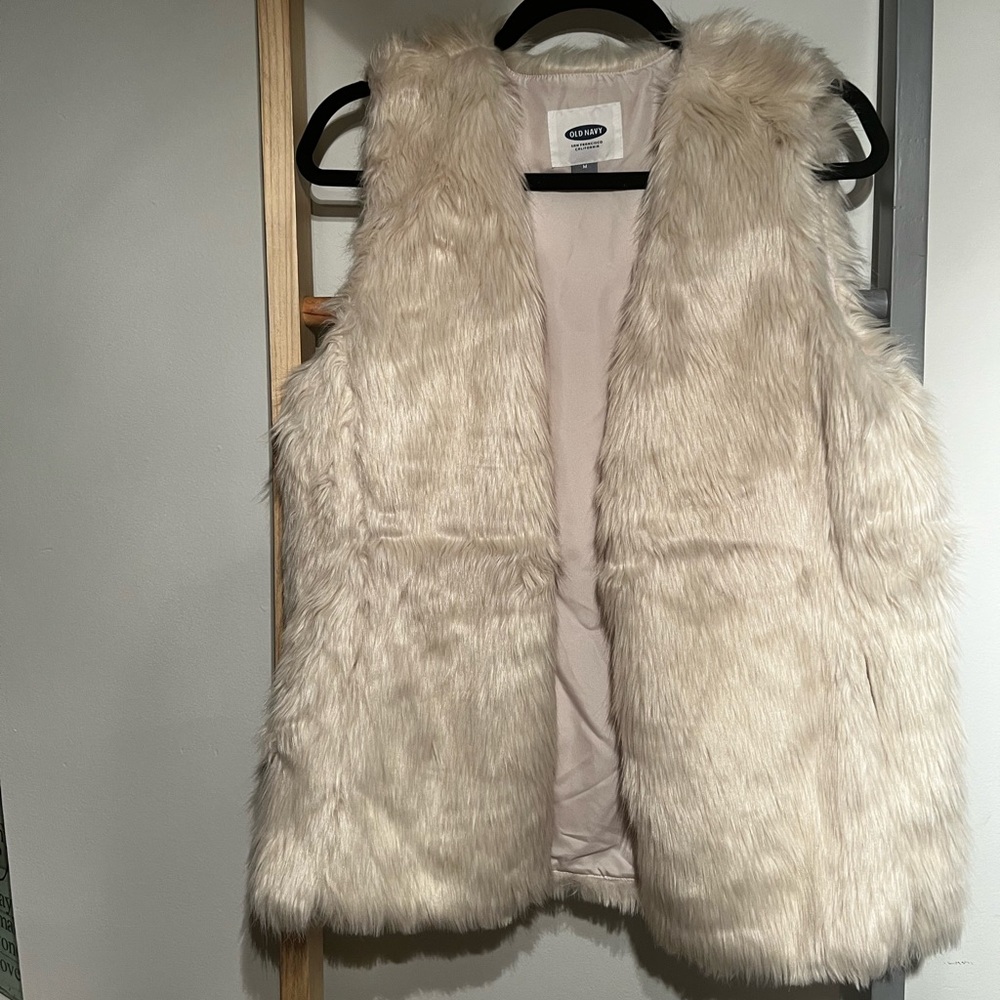 NWOT Cream Faux Fur Vest Old Navy